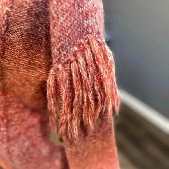 Frye and Co Sweater Womens XS Orange Pink Ombre Fringe LS Western Boho NWT - Picture 6 of 10